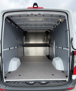 Mercedes-Benz Sprinter Cargo Van Standard Roof 4-Cyl Diesel 2500 Standard Roof I4 Diesel 144" RWD 2025