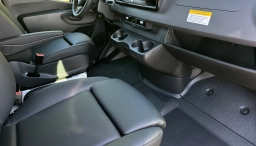 Mercedes-Benz Sprinter Cargo Van Standard Roof 4-Cyl Diesel 2500 Standard Roof I4 Diesel 144" RWD 2025