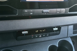 Mercedes-Benz Sprinter Cargo Van Standard Roof 4-Cyl Diesel 2500 Standard Roof I4 Diesel 144" RWD 2025