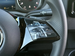 Mercedes-Benz Sprinter Cargo Van Standard Roof 4-Cyl Diesel 2500 Standard Roof I4 Diesel 144" RWD 2025