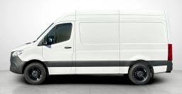 Mercedes-Benz Sprinter Cargo Van Standard Roof 4-Cyl Diesel 2500 Standard Roof I4 Diesel 144" RWD 2025