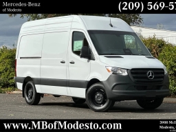 Mercedes-Benz Sprinter Crew Van Standard Roof 4-Cyl Diesel 2500 Standard Roof I4 Diesel 144" RWD 2026
