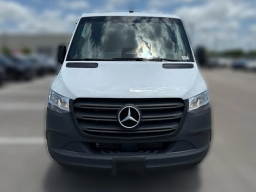 Mercedes-Benz Sprinter Cargo Van Standard Roof 4-Cyl Diesel 2500 Standard Roof I4 Diesel 144" RWD 2025