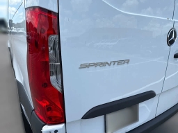 Mercedes-Benz Sprinter Cargo Van Standard Roof 4-Cyl Diesel 2500 Standard Roof I4 Diesel 144" RWD 2025