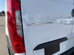 Mercedes-Benz Sprinter Crew Van Standard Roof 4-Cyl Diesel 2500 Standard Roof I4 Diesel 144" RWD 2026