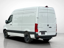 Mercedes-Benz Sprinter Cargo Van Standard Roof 4-Cyl Diesel 2500 Standard Roof I4 Diesel 144" RWD 2025