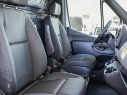 Mercedes-Benz Sprinter Cargo Van Standard Roof 4-Cyl Diesel 2500 Standard Roof I4 Diesel 144" RWD 2025