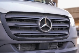 Mercedes-Benz Sprinter Cargo Van Standard Roof 4-Cyl Diesel 2500 Standard Roof I4 Diesel 144" RWD 2025