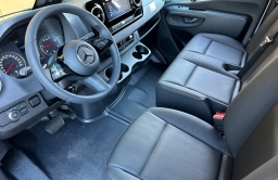 Mercedes-Benz Sprinter Crew Van Standard Roof 4-Cyl Diesel 2500 Standard Roof I4 Diesel 144" RWD 2026