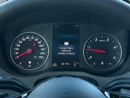 Mercedes-Benz Sprinter Crew Van Standard Roof 4-Cyl Diesel 2500 Standard Roof I4 Diesel 144" RWD 2026