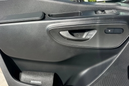Mercedes-Benz Sprinter Crew Van Standard Roof 4-Cyl Diesel 2500 Standard Roof I4 Diesel 144" RWD 2026