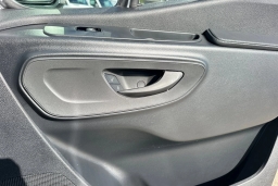 Mercedes-Benz Sprinter Crew Van Standard Roof 4-Cyl Diesel 2500 Standard Roof I4 Diesel 144" RWD 2026