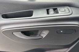 Mercedes-Benz Sprinter Crew Van Standard Roof 4-Cyl Diesel 2500 Standard Roof I4 Diesel 144" RWD 2026