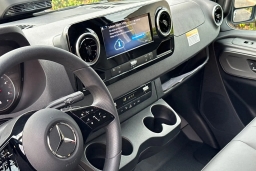 Mercedes-Benz Sprinter Crew Van Standard Roof 4-Cyl Diesel 2500 Standard Roof I4 Diesel 144" RWD 2026