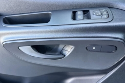 Mercedes-Benz Sprinter Crew Van Standard Roof 4-Cyl Diesel 2500 Standard Roof I4 Diesel 144" RWD 2026