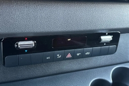 Mercedes-Benz Sprinter Crew Van Standard Roof 4-Cyl Diesel 2500 Standard Roof I4 Diesel 144" RWD 2026