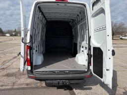 Mercedes-Benz Sprinter Cargo Van Standard Roof 4-Cyl Diesel 2500 Standard Roof I4 Diesel 144" RWD 2025
