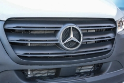 Mercedes-Benz Sprinter Crew Van Standard Roof 4-Cyl Diesel 2500 Standard Roof I4 Diesel 144" RWD 2026