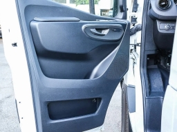 Mercedes-Benz Sprinter Crew Van Standard Roof 4-Cyl Diesel 2500 Standard Roof I4 Diesel 144" RWD 2026