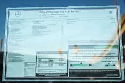 Mercedes-Benz Sprinter Crew Van Standard Roof 4-Cyl Diesel 2500 Standard Roof I4 Diesel 144" RWD 2026