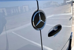 Mercedes-Benz Sprinter Crew Van Standard Roof 4-Cyl Diesel 2500 Standard Roof I4 Diesel 144" RWD 2026