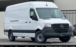 Mercedes-Benz Sprinter Cargo Van High Roof 4-Cyl Diesel 2500 High Roof I4 Diesel 170" RWD 2025