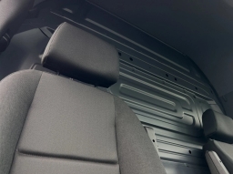 Mercedes-Benz Sprinter Cargo Van High Roof 4-Cyl Diesel 2500 High Roof I4 Diesel 170" RWD 2025