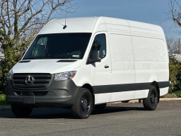 Mercedes-Benz Sprinter Crew Van High Roof 4-Cyl Diesel 2500 High Roof I4 Diesel 170" RWD 2026