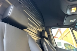 Mercedes-Benz Sprinter Crew Van High Roof 4-Cyl Diesel 2500 High Roof I4 Diesel 170" RWD 2026