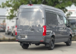 Mercedes-Benz Sprinter Crew Van Standard Roof 4-Cyl Diesel HO 2500 Standard Roof I4 Diesel HO 144" RWD 2026