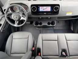 Mercedes-Benz Sprinter Crew Van Standard Roof 4-Cyl Diesel HO 2500 Standard Roof I4 Diesel HO 144" RWD 2026