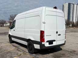 Mercedes-Benz Sprinter Cargo Van Standard Roof 4-Cyl Diesel HO 2500 Standard Roof I4 Diesel HO 144" RWD 2025