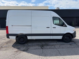 Mercedes-Benz Sprinter Cargo Van Standard Roof 4-Cyl Diesel HO 2500 Standard Roof I4 Diesel HO 144" RWD 2025
