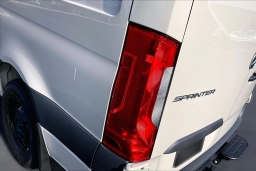 Mercedes-Benz Sprinter Crew Van Standard Roof 4-Cyl Diesel HO 2500 Standard Roof I4 Diesel HO 144" RWD 2026