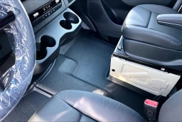 Mercedes-Benz Sprinter Crew Van Standard Roof 4-Cyl Diesel HO 2500 Standard Roof I4 Diesel HO 144" RWD 2026