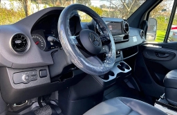 Mercedes-Benz Sprinter Crew Van Standard Roof 4-Cyl Diesel HO 2500 Standard Roof I4 Diesel HO 144" RWD 2026