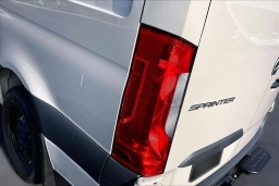 Mercedes-Benz Sprinter Crew Van Standard Roof 4-Cyl Diesel HO 2500 Standard Roof I4 Diesel HO 144" RWD 2026