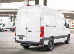 Mercedes-Benz Sprinter Cargo Van Standard Roof 4-Cyl Diesel HO 2500 Standard Roof I4 Diesel HO 144" RWD 2025