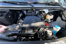 Mercedes-Benz Sprinter Crew Van Standard Roof 4-Cyl Diesel HO 2500 Standard Roof I4 Diesel HO 144" RWD 2026