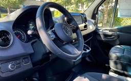 Mercedes-Benz Sprinter Crew Van Standard Roof 4-Cyl Diesel HO 2500 Standard Roof I4 Diesel HO 144" RWD 2026