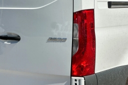 Mercedes-Benz Sprinter Cargo Van Standard Roof 4-Cyl Diesel HO 2500 Standard Roof I4 Diesel HO 144" RWD 2025