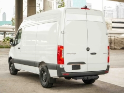 Mercedes-Benz Sprinter Cargo Van Standard Roof 4-Cyl Diesel HO 2500 Standard Roof I4 Diesel HO 144" RWD 2025