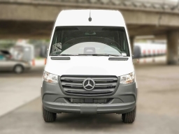 Mercedes-Benz Sprinter Cargo Van Standard Roof 4-Cyl Diesel HO 2500 Standard Roof I4 Diesel HO 144" RWD 2025