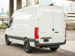 Mercedes-Benz Sprinter Cargo Van Standard Roof 4-Cyl Diesel HO 2500 Standard Roof I4 Diesel HO 144" RWD 2025