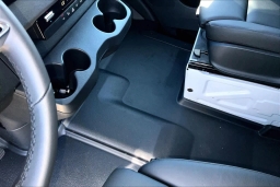 Mercedes-Benz Sprinter Cargo Van Standard Roof 4-Cyl Diesel HO 2500 Standard Roof I4 Diesel HO 144" RWD 2025