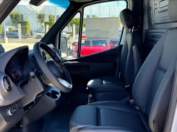 Mercedes-Benz Sprinter Cargo Van Standard Roof 4-Cyl Diesel HO 2500 Standard Roof I4 Diesel HO 144" RWD 2025