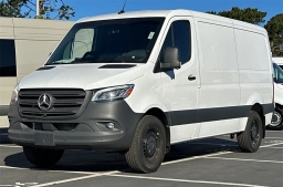 Mercedes-Benz Sprinter Crew Van Standard Roof 4-Cyl Diesel HO 2500 Standard Roof I4 Diesel HO 144" RWD 2026