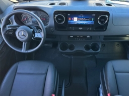Mercedes-Benz Sprinter Crew Van Standard Roof 4-Cyl Diesel HO 2500 Standard Roof I4 Diesel HO 144" RWD 2026
