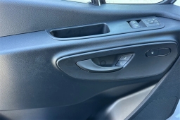 Mercedes-Benz Sprinter Crew Van Standard Roof 4-Cyl Diesel HO 2500 Standard Roof I4 Diesel HO 144" RWD 2026