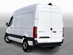 Mercedes-Benz Sprinter Cargo Van Standard Roof 4-Cyl Diesel HO 2500 Standard Roof I4 Diesel HO 144" RWD 2025